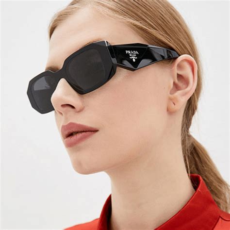 prada women's sunglasses pr 17ws.